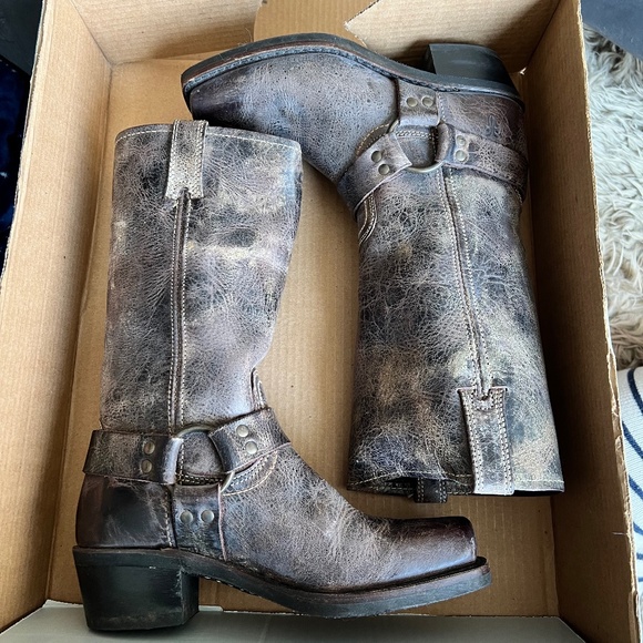Frye boots - Picture 9 of 10